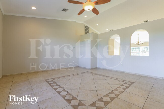 Photo - 154 Waldo St