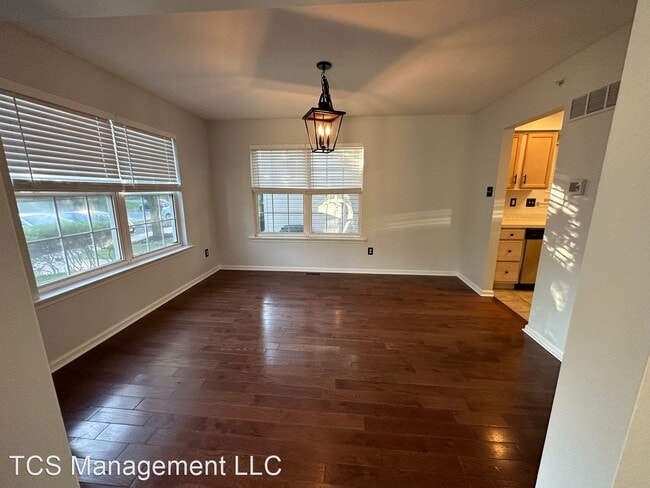 Photo - 3 br, 1.5 bath House - 105 Goldfinch Ct