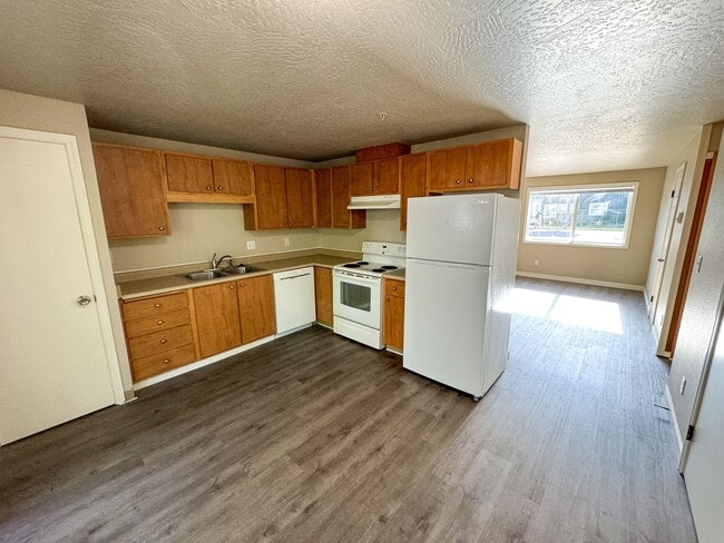 Photo - 3446-3462 Hadley St NE Unit 3462