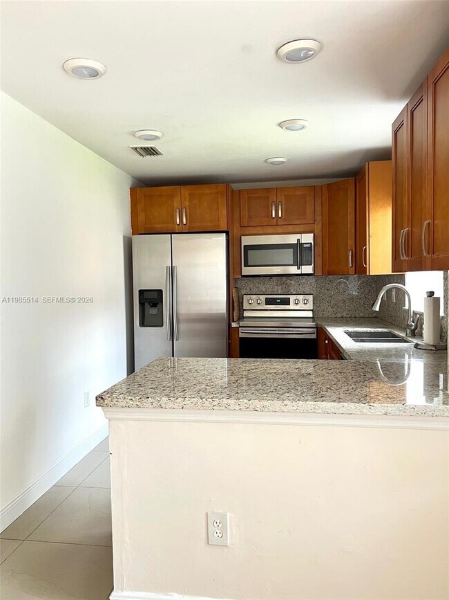 Photo - 6866 NW 173rd Dr Unit 610