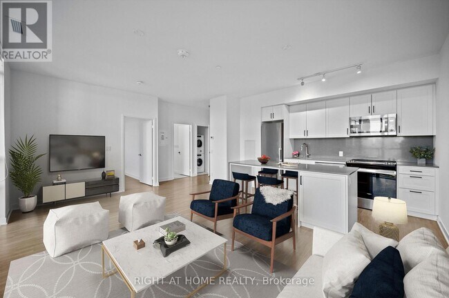 Photo - 681 Yonge St Unit 630