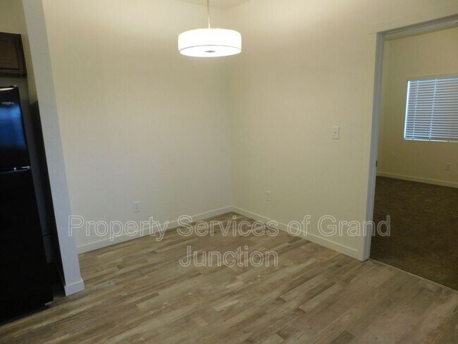 668 Brookwillow Dr Unit 8