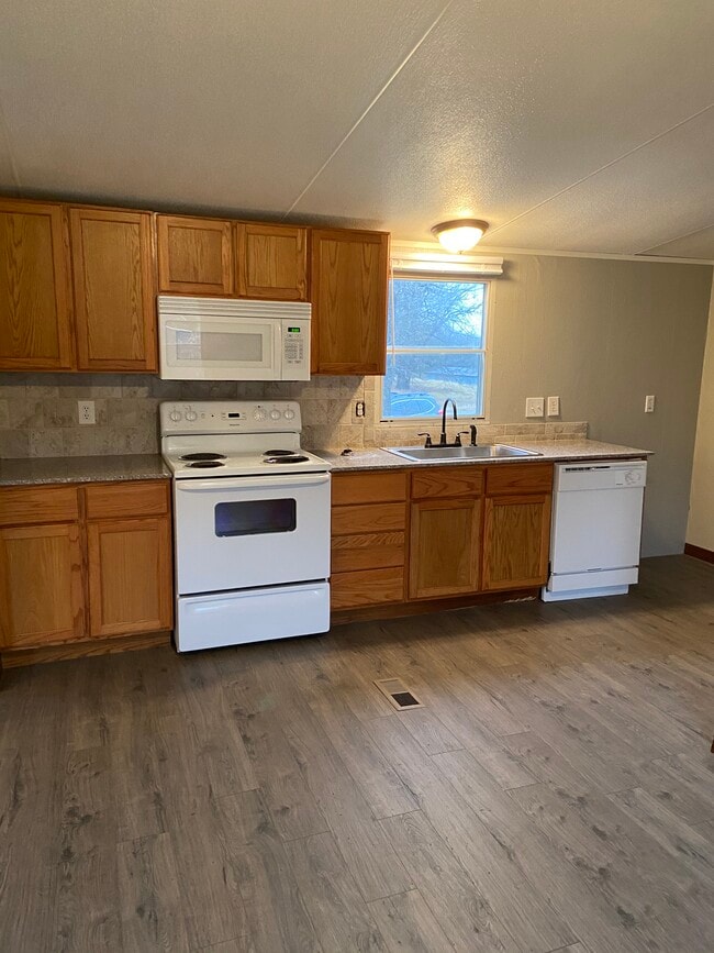 Photo - 14855 E Etowah Rd