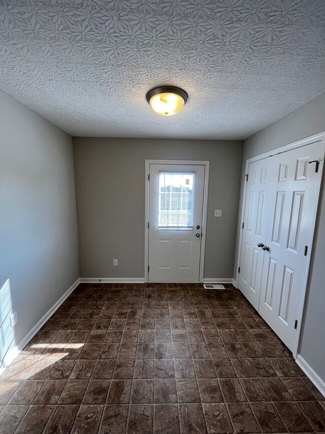 362 Upper Stone Ave Unidad 362C