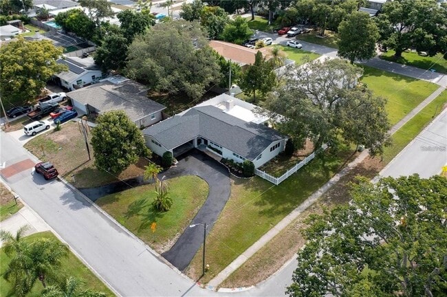 Photo - 1801 Bellemeade Dr House