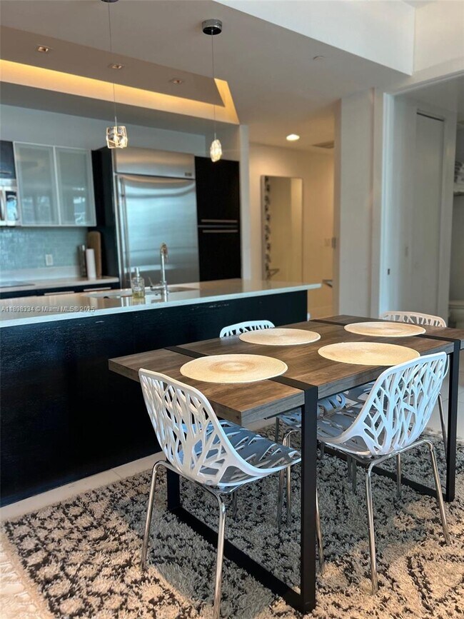 Photo - 500 Brickell Ave Unit 4105