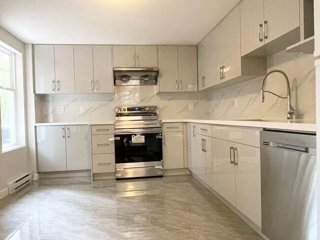 Photo - 16 Cliffwood Dr