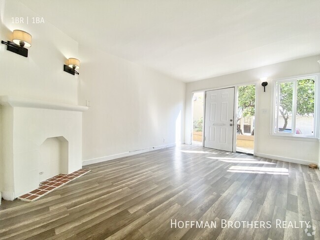 Building Photo - 522 Heliotrope Dr Unit 520 Rental