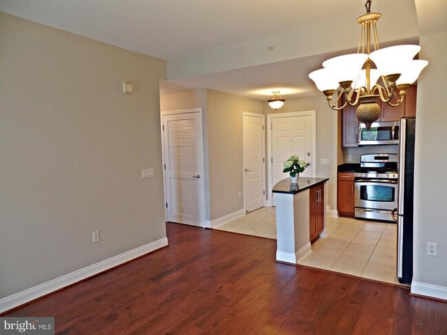 Photo - 525 N Fayette St Unit 421