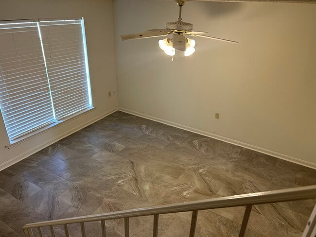 Photo - 1535 Savannah Dr