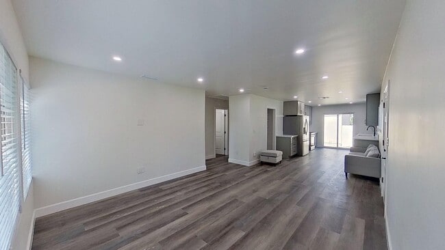 Photo - 8592 Cornwall Cir
