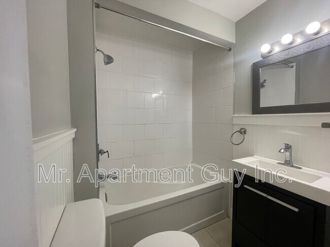 Photo - 46 Blake St Unit 2