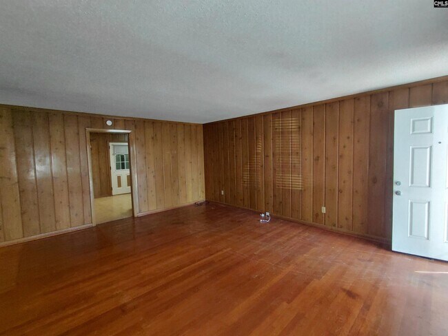 Photo - 1507 Brennen Rd
