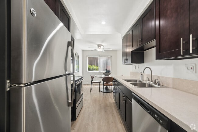 1 dormitorio, 1 baño - 900 pies cuadrados - Cocina