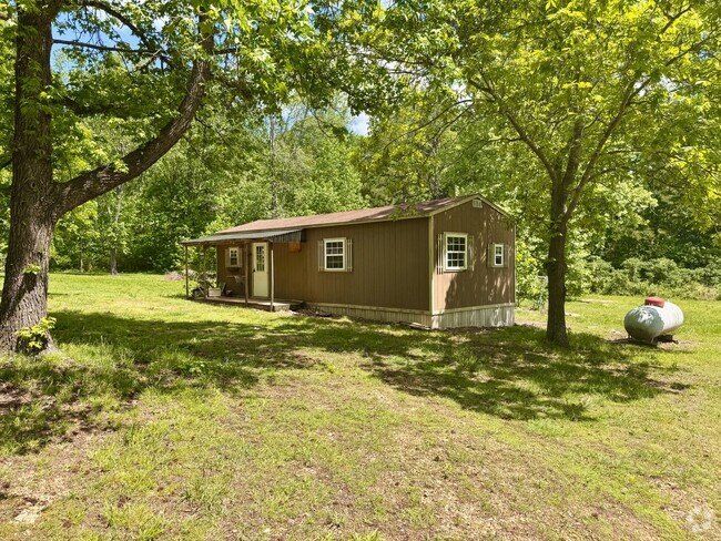 Building Photo - Country Oasis Studio with Carport Rental