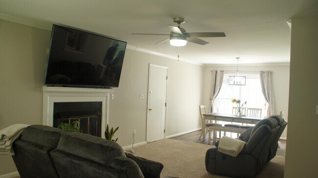 Photo - 102 Trivalon Ct