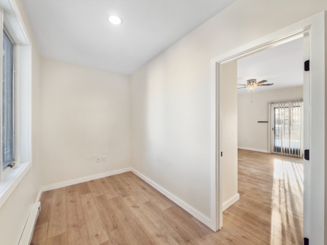 Photo - 8 Colby St Unidad 2