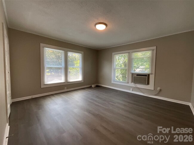 97 Corban Ave SE