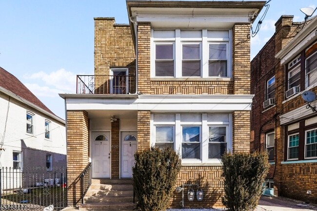 Building Photo - 420 Paulison Ave Rental