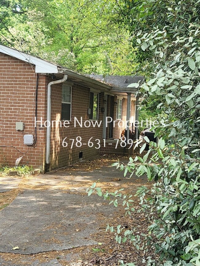 Building Photo - 2730 Pearl St Unit 1