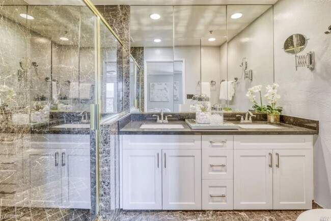 Photo - 2 br, 2.5 bath Condo - 62 Marinero Circle