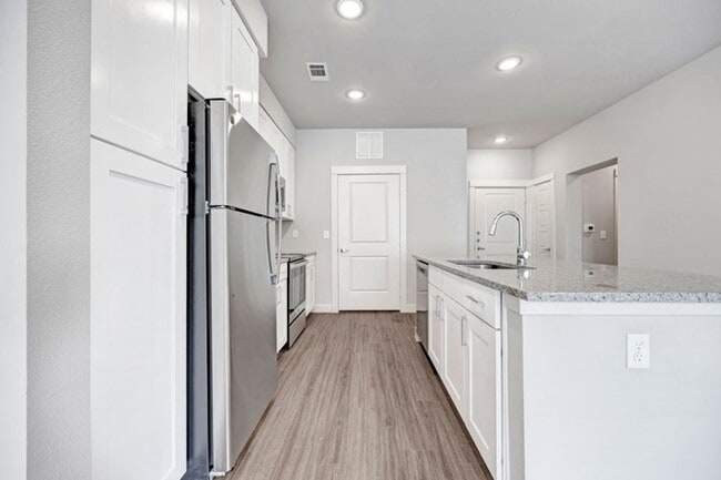 Photo - Brightleaf at Lakeline