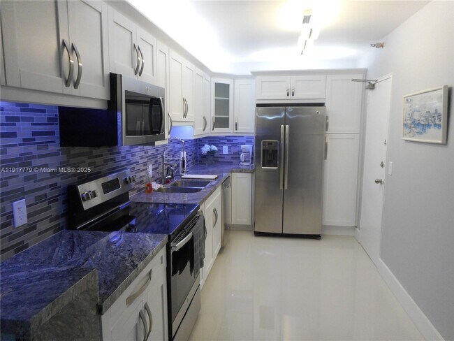 Photo - 10185 Collins Ave Unit 1403
