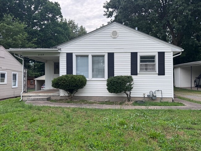 Building Photo - House in Paducah City Limits