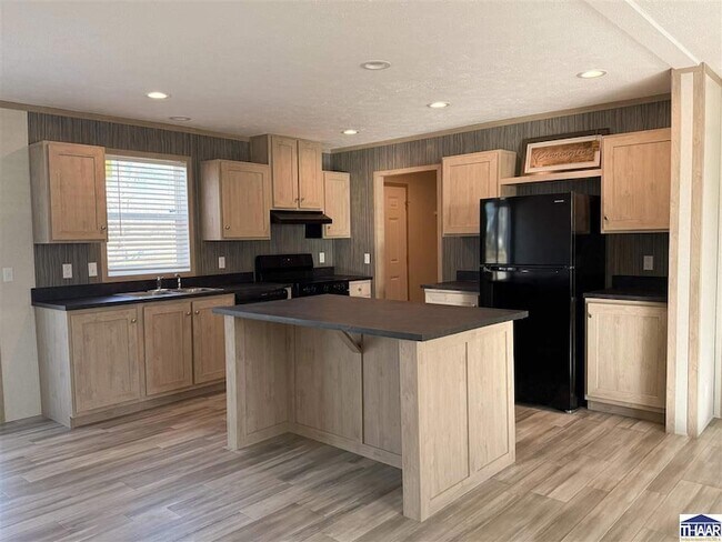 Photo - 1469 S Saline 3rd St Casa