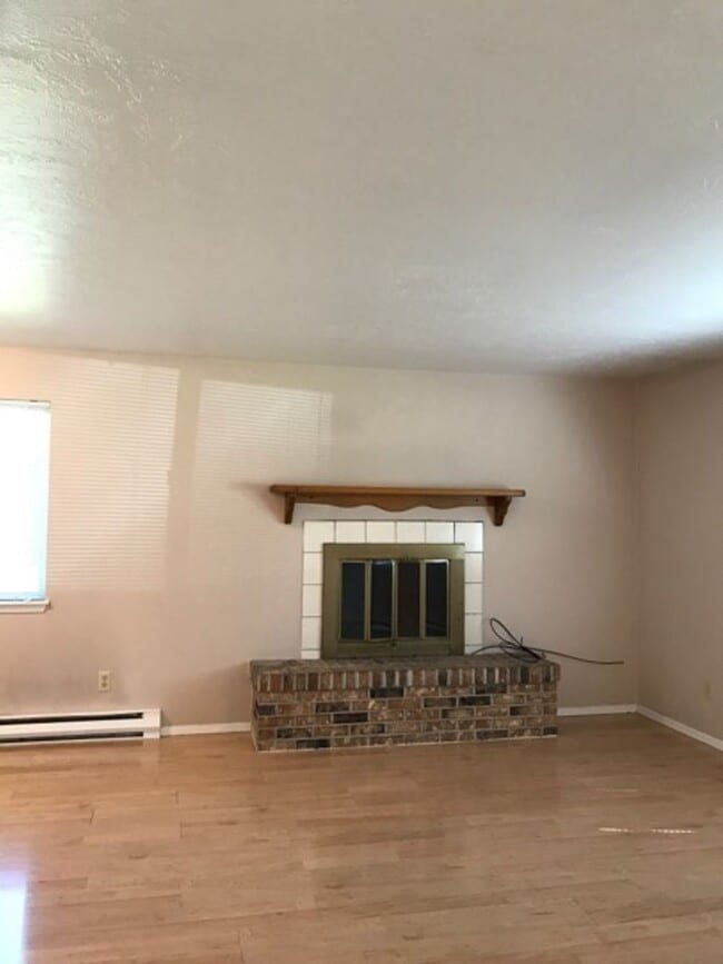 Photo - 787 Meadows Dr Unit 1