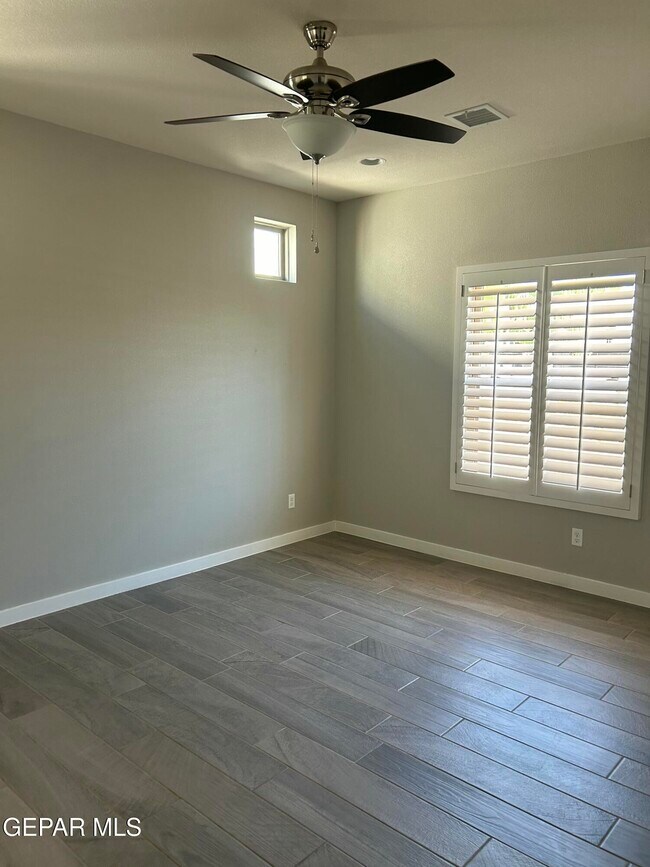 Photo - 10608 Hidden Palm Pl