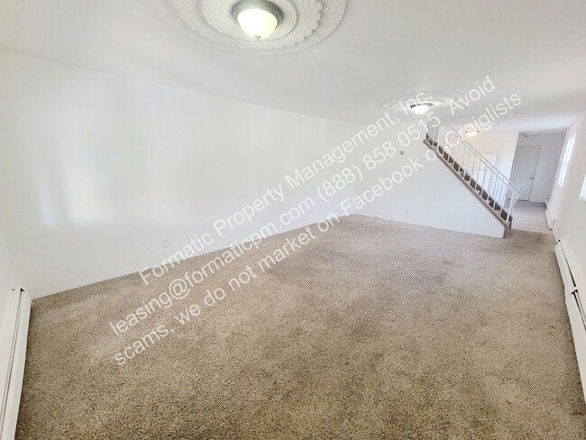 Photo - 171 Almond Ln