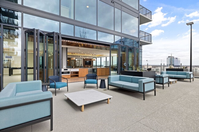 400H apartments — community photo