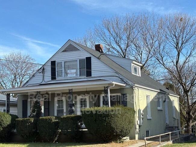 Building Photo - 908 Florida Ave