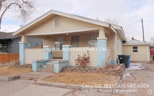 Building Photo - Stunning 4 Bedroom Home with Beautiful Upd...