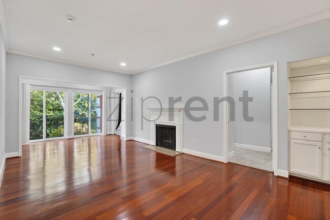 Photo - 2921 Lenox Rd NE