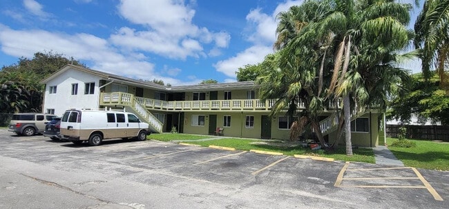 Photo - 6601 SW 46th St Unit 203