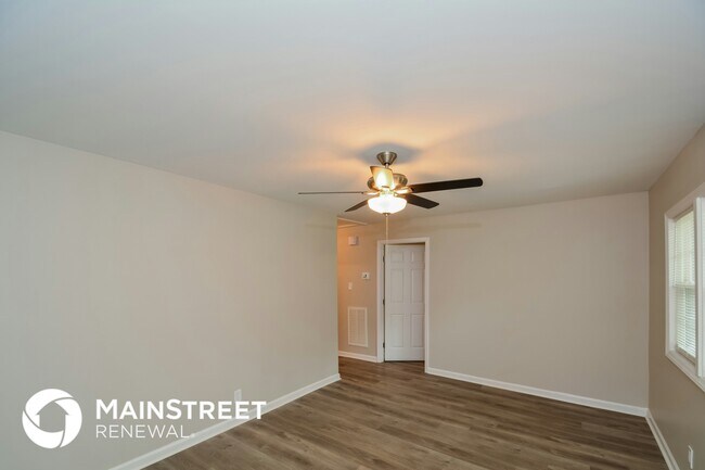 Photo - 189 Lawndale Ave