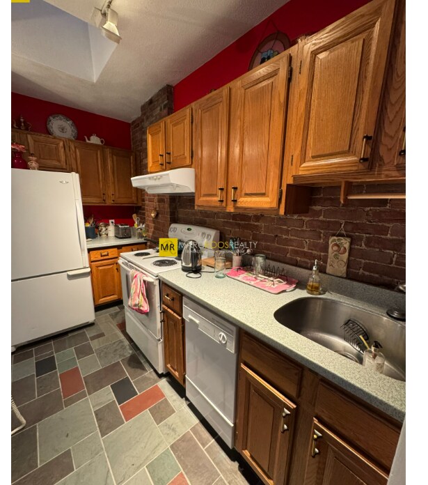 Photo - 437 Marlborough St Unit 12