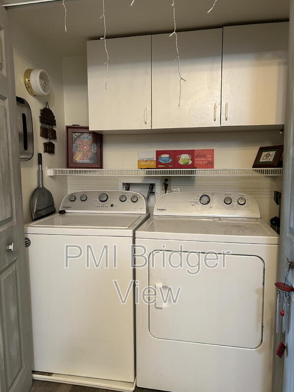 3505 Fallon St Unidad B15