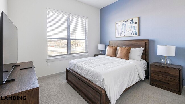 Photo - 1345 E 15th St Unit 202