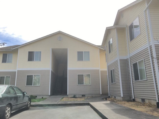 Photo - 3410-3414 SE 143rd Ave