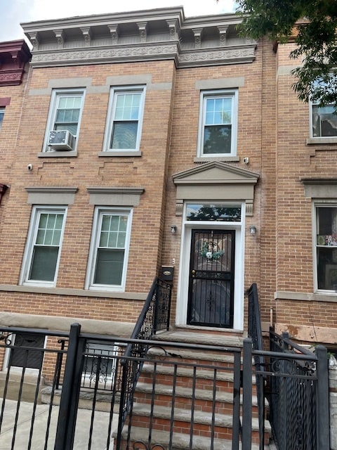 Building Photo - 253 51st St Unit #1 Rental