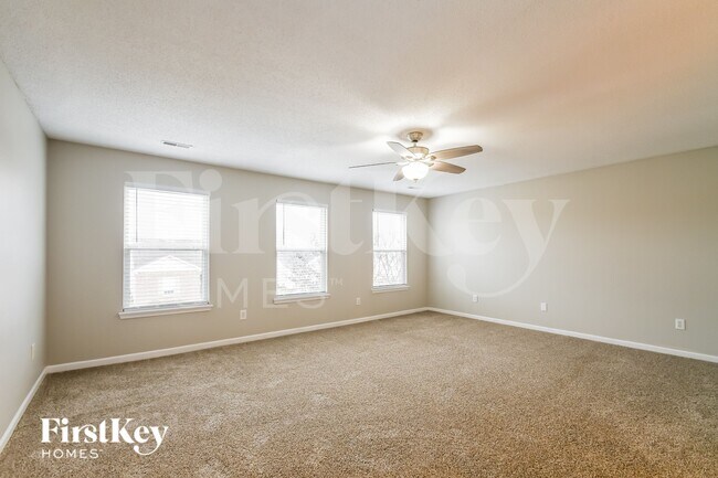 Photo - 19127 Fox Chase Dr