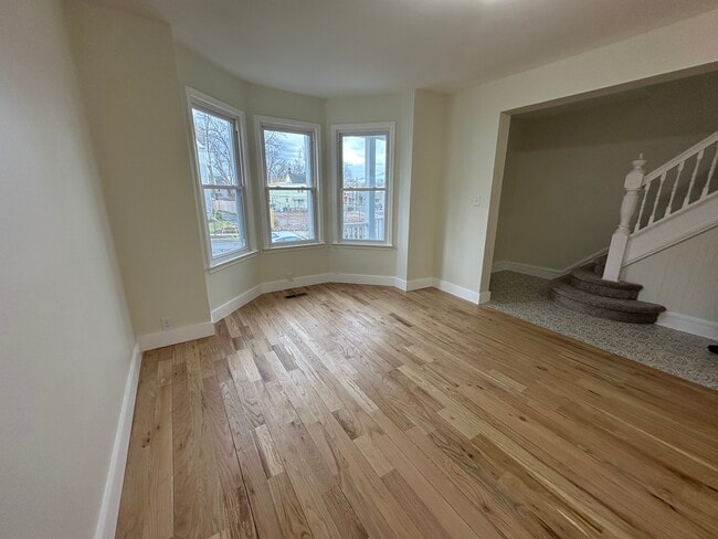 Photo - 59 Arnold Ter