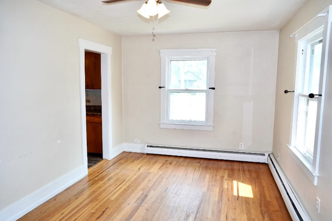 Photo - 130 N Corona St
