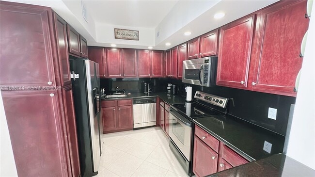 Photo - 5600 Collins Ave Unit 17V