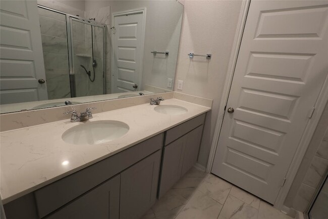 Photo - 67 Courageous Side Way