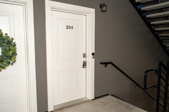 Building Photo - 459 W 15 S Rental