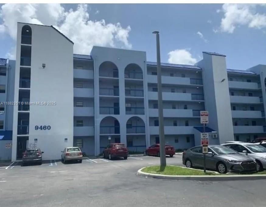 Photo - 9460 Fontainebleau Blvd